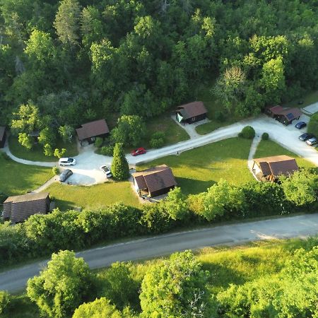 La Roche Du Moulin Villa Saint-More Екстериор снимка