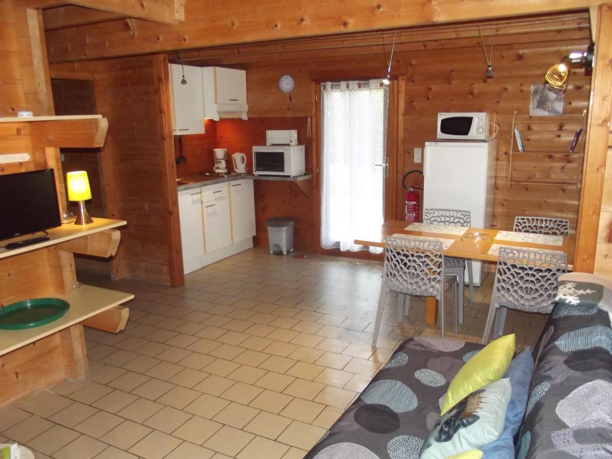 La Roche Du Moulin Villa Saint-More Екстериор снимка