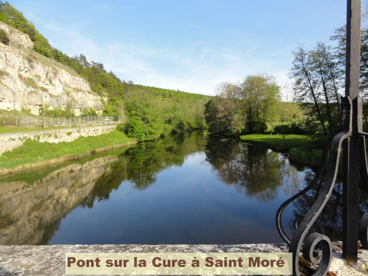 La Roche Du Moulin Villa Saint-More Екстериор снимка